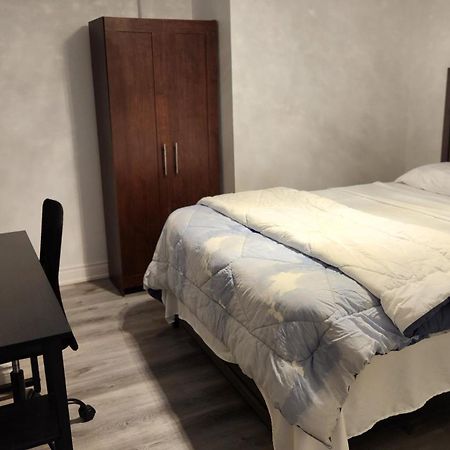 2 Bedrooms 2 Washrooms 2 Parking Spots Basement Apartment Ньюмаркет Экстерьер фото
