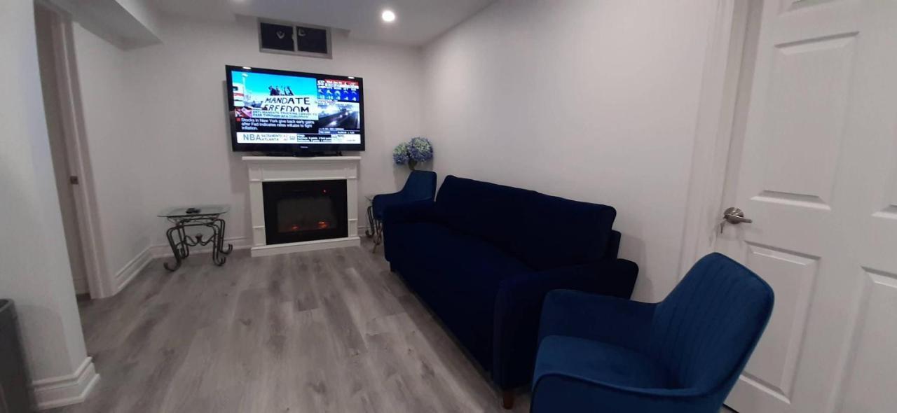 2 Bedrooms 2 Washrooms 2 Parking Spots Basement Apartment Ньюмаркет Экстерьер фото