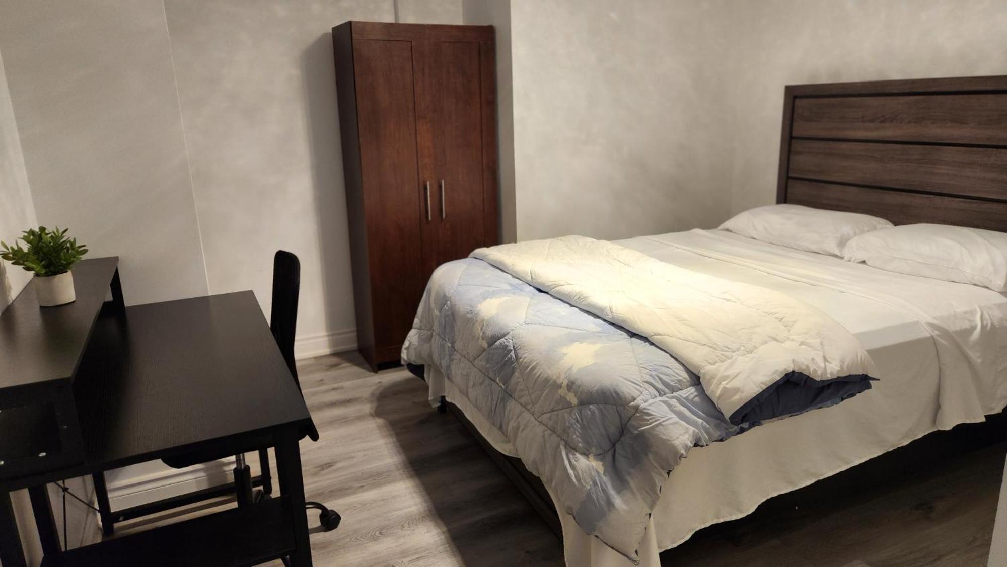 2 Bedrooms 2 Washrooms 2 Parking Spots Basement Apartment Ньюмаркет Экстерьер фото